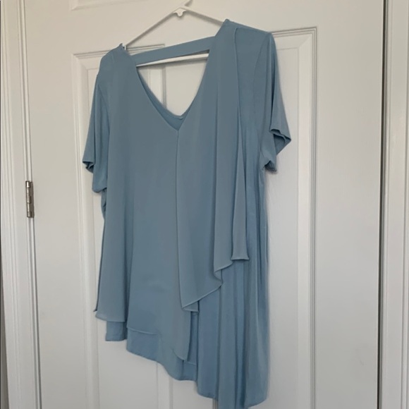 Lisa Rinna Collection Asymmetrical V-Neck Top - Picture 2 of 7